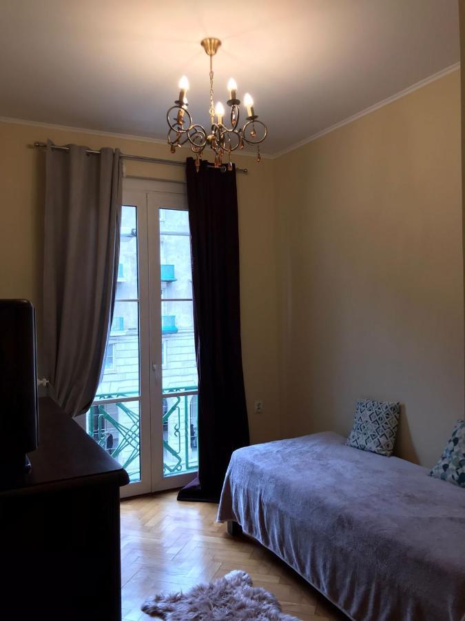 Stylowy Apartament W Centrum Vratislav Exteriér fotografie